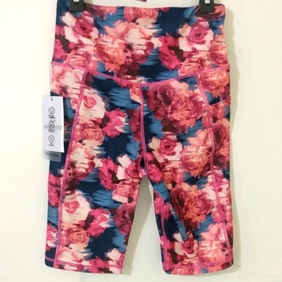 NINE WEST ACTIVE PINK FLORAL BIKER SHORTS SIZE SMALL NWT - Picture 2 of 4